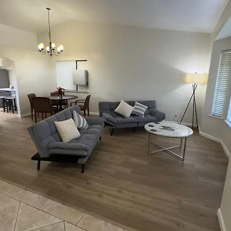 Oasis Hm Near Rancho Vista- Shared Hm Apartment Palmdale Exterior photo