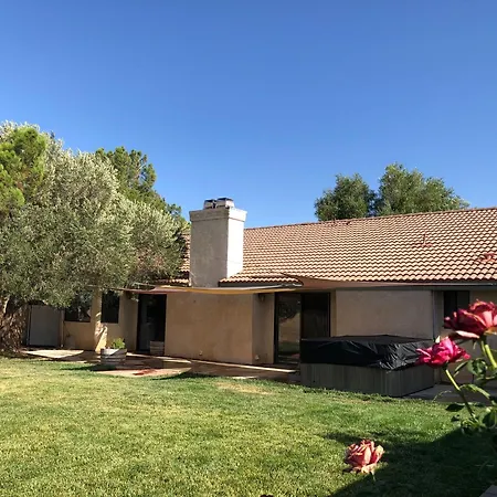 Oasis Hm Near Rancho Vista- Shared Hm Apartment Palmdale Exterior photo