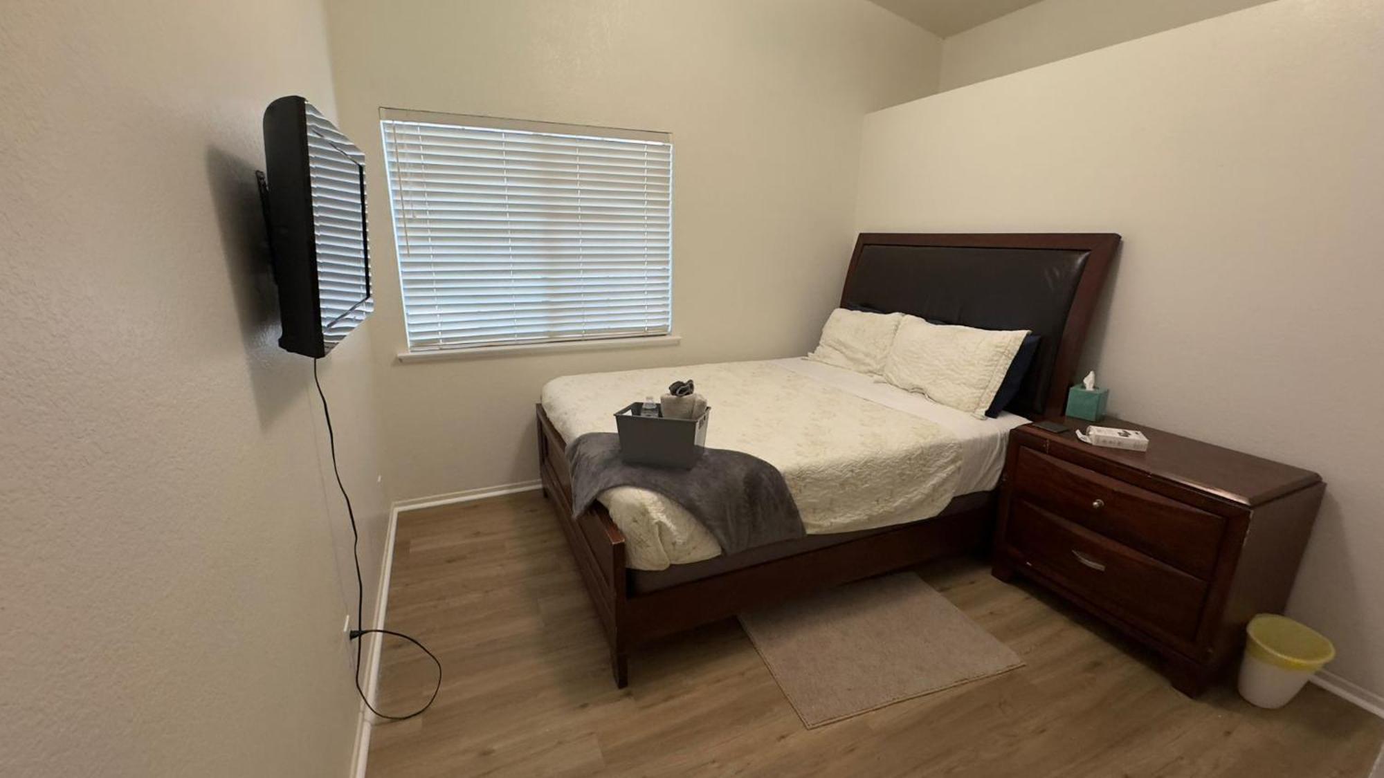 Oasis Hm Near Rancho Vista- Shared Hm