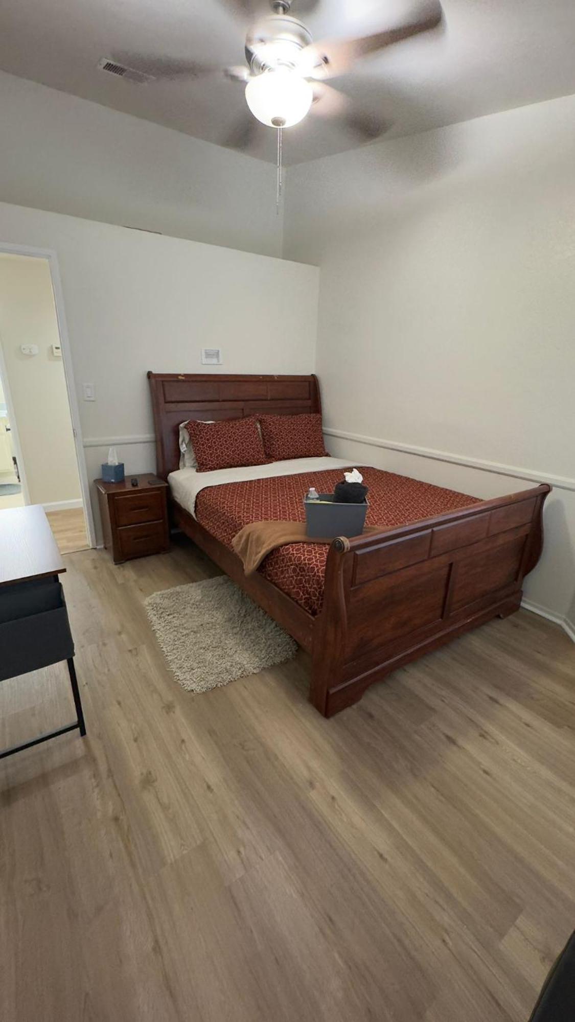 Oasis Hm Near Rancho Vista- Shared Hm Séjour chez l'habitant *