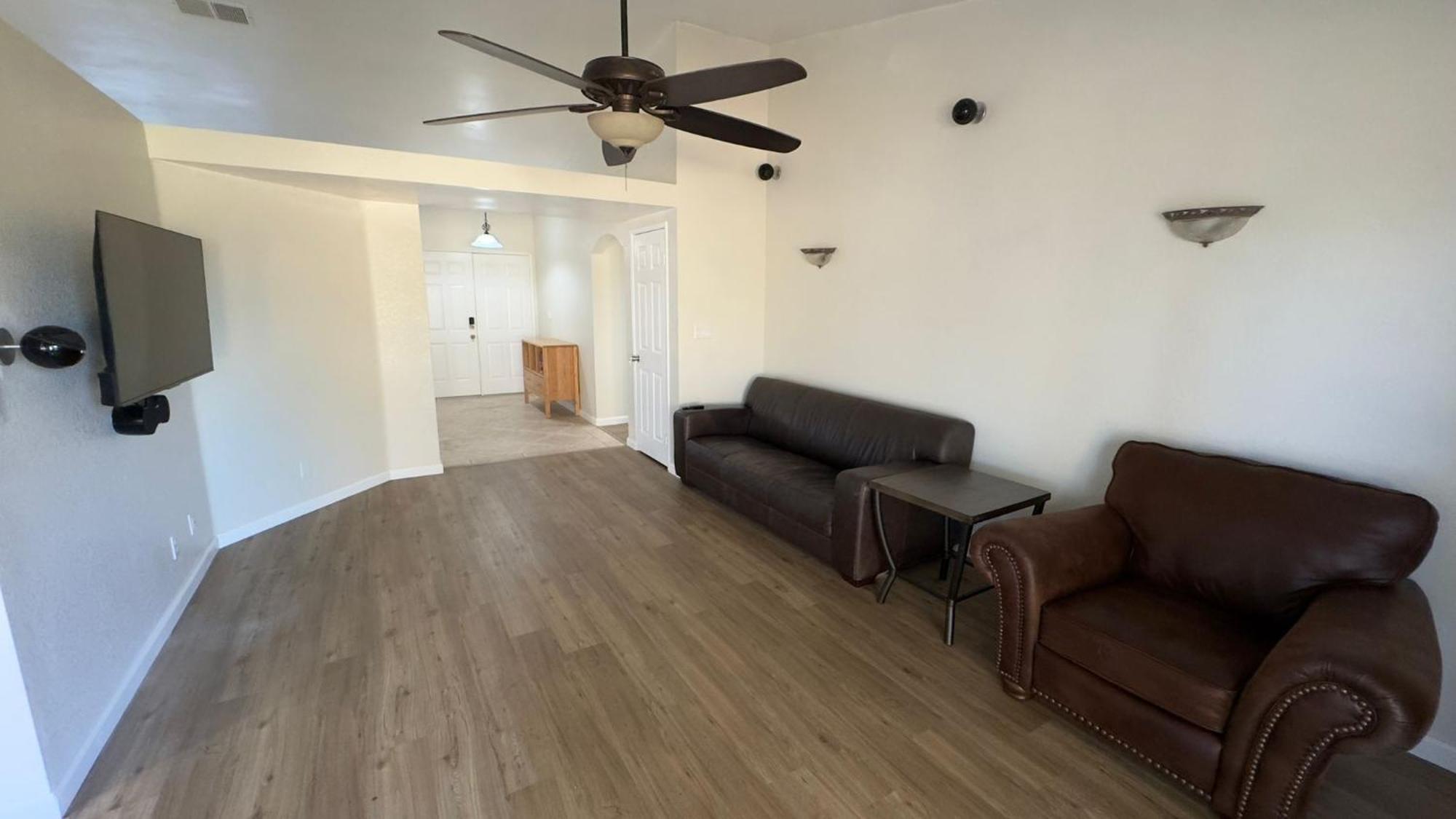 Séjour chez l'habitant Oasis Hm Near Rancho Vista- Shared Hm *