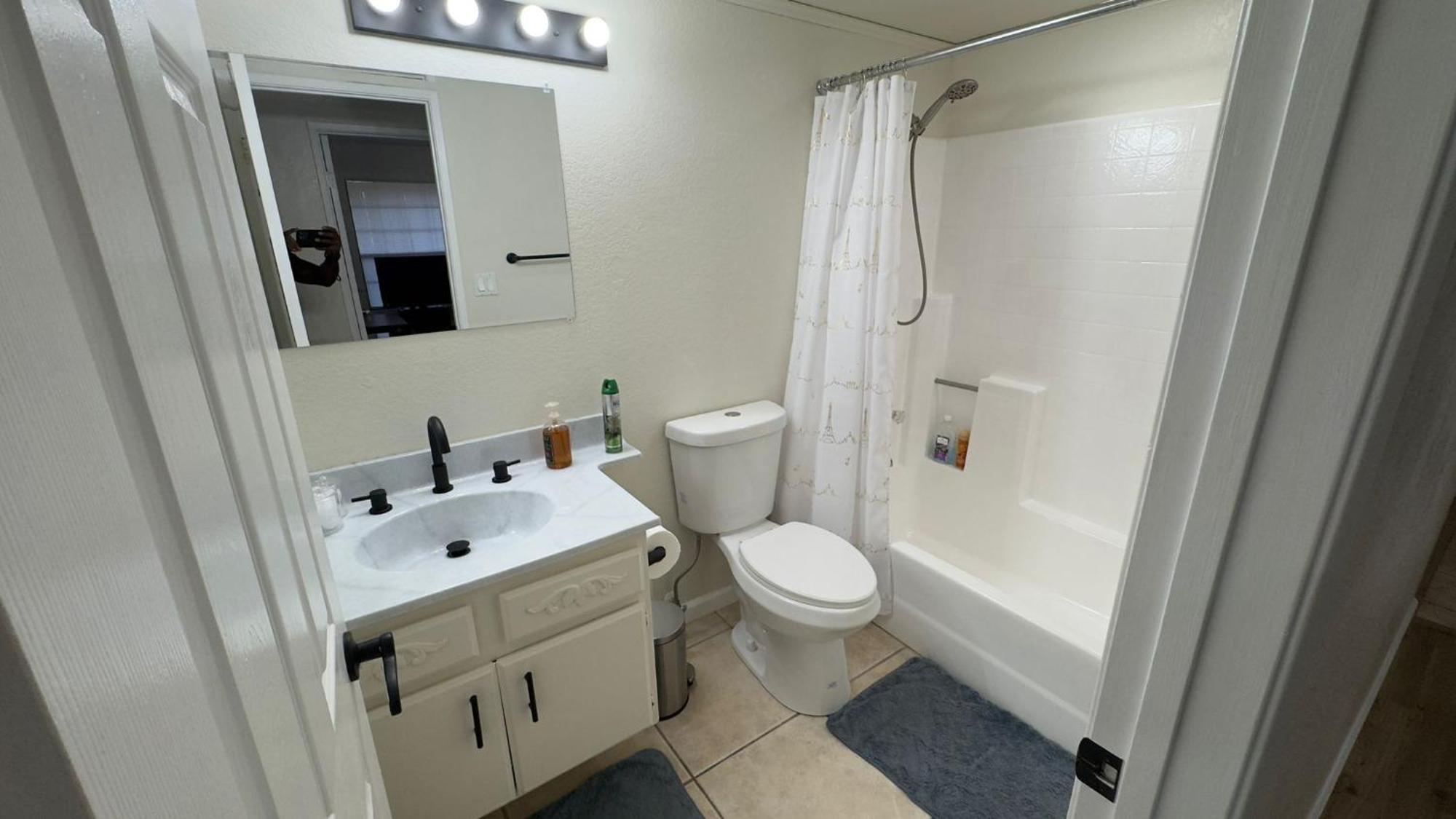 Séjour chez l'habitant Oasis Hm Near Rancho Vista- Shared Hm Palmdale