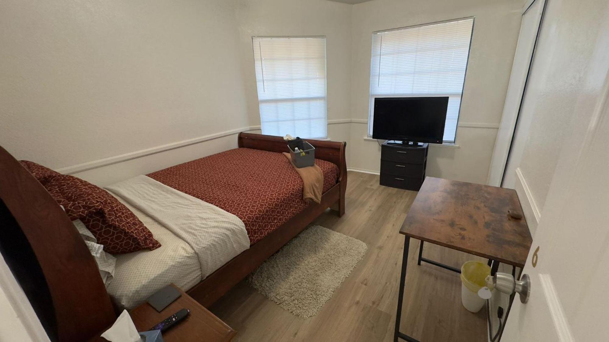 Oasis Hm Near Rancho Vista- Shared Hm *